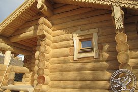 Строительство из рубленного бревна лиственницы