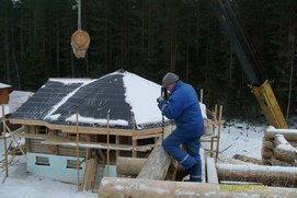 Завершены работы по устройству временной кровли в бане